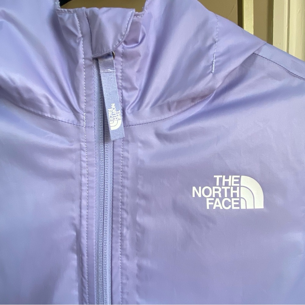 The North Face Lavender Lightweight Jacket - Picture 4 of 10